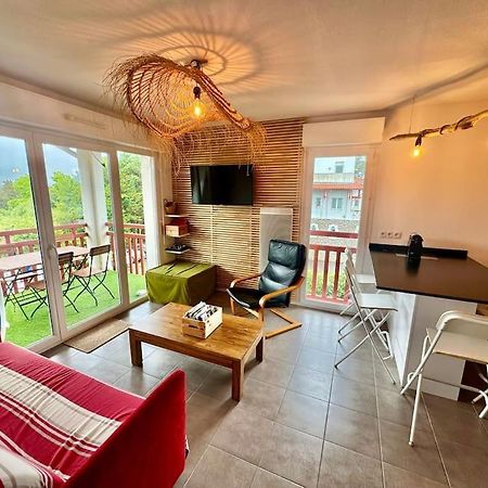 Grand Appartement - Piscine - Plage- Terrasse 圣让－德吕兹 外观 照片